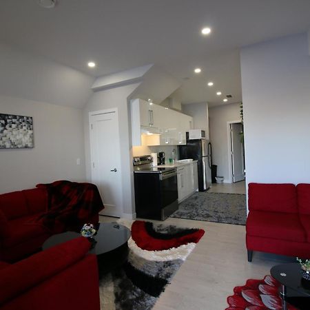 Feel At Home In Chestermere Exterior photo